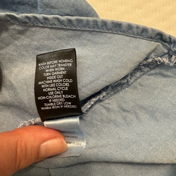 Torrid Mini Chambray Tiered Shirt Dress
Size 2X 
Color: Medium Wash - Picture 9 of 12